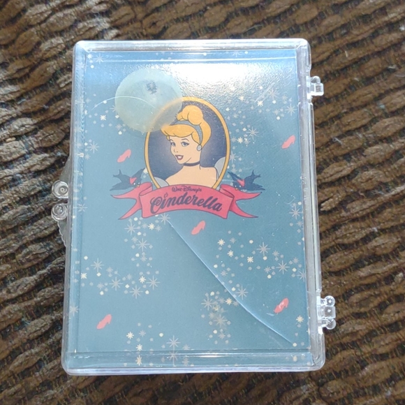 Collectables Cinderella card set - Picture 5 of 5